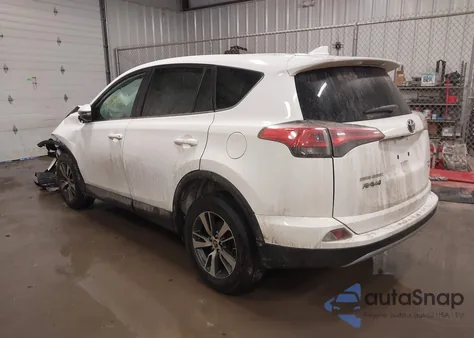 2018 Toyota Rav4 Xle z USA, uszkodzony, nr VIN 2T3RFREV3JW819838